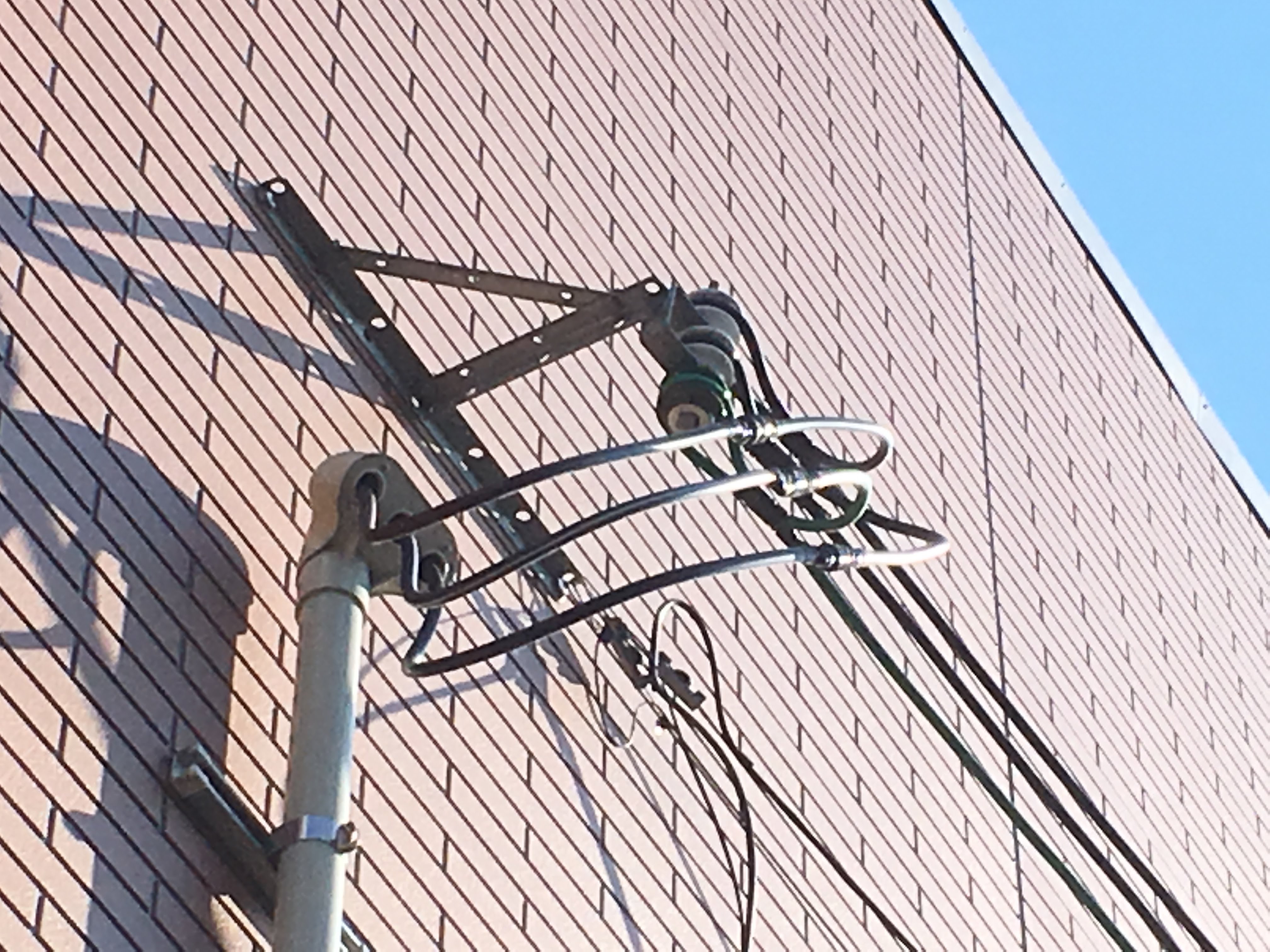 建柱工事・外線工事・引込線工事・計器工事なら愛媛県西条市の有限会社周桑電機工業所